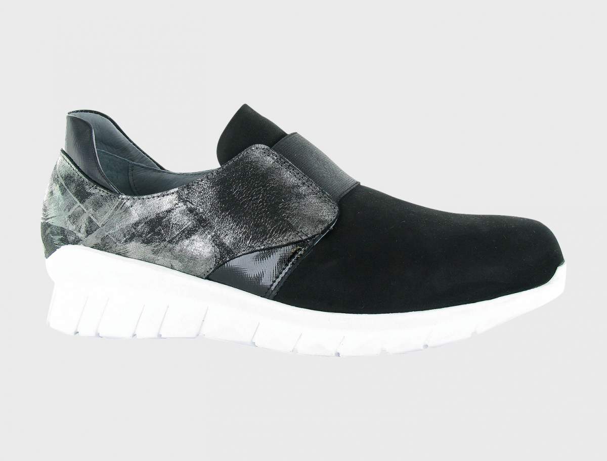 Naot Intrepid Soft Black Cobra Silver