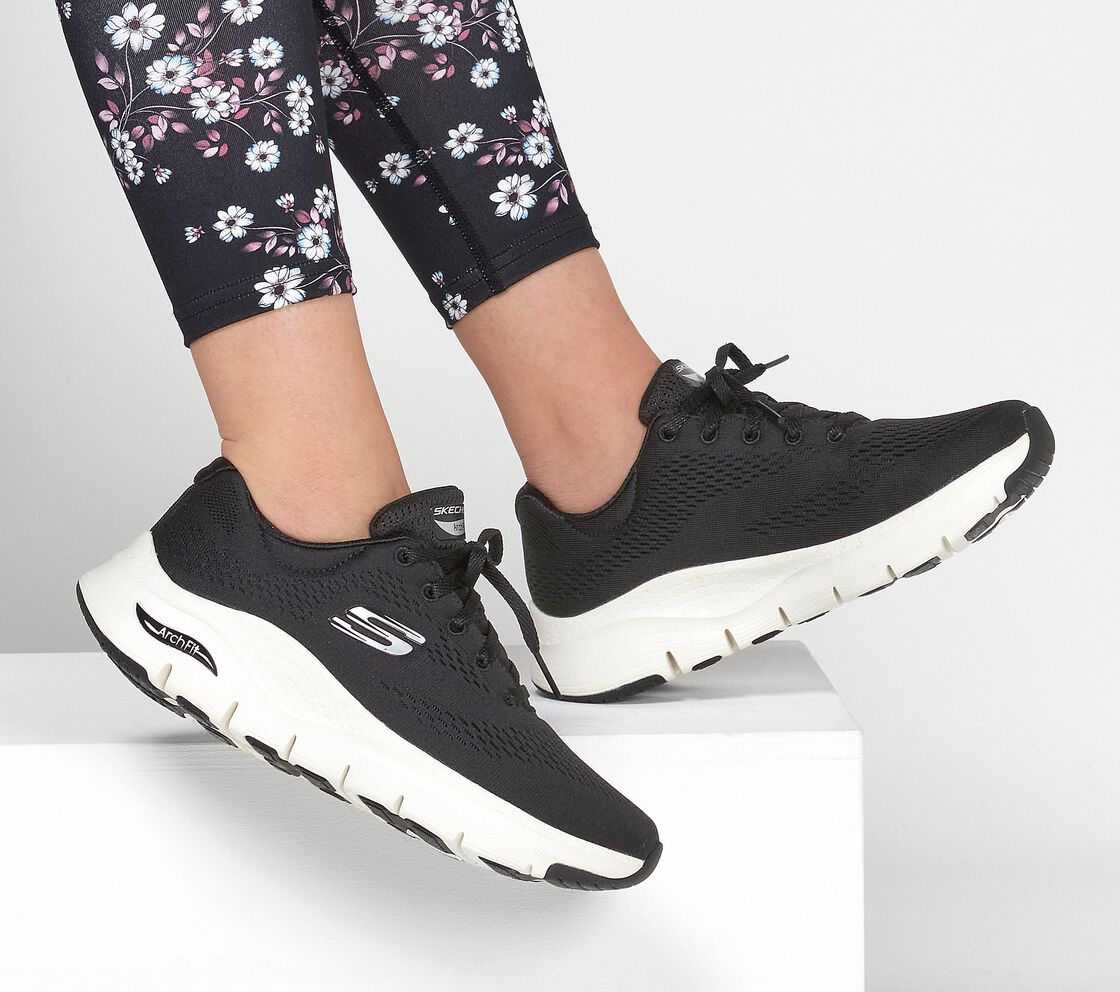 Skechers Arch Fit Big Appeal Black White