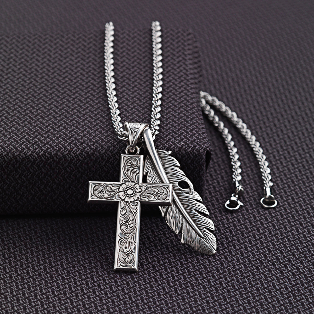 Twister Necklace Cross & Feather