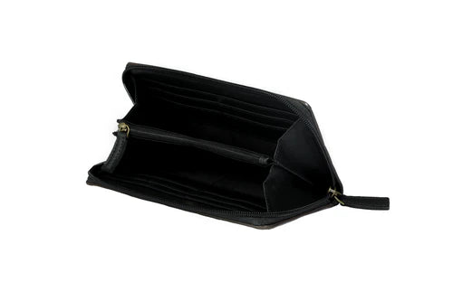 Myra Mynxe Wallet