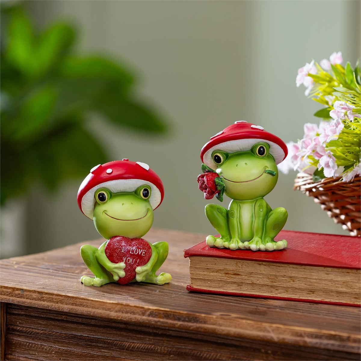 Evergreen Valentine's Day Table Decor Resin Mushroom Frog