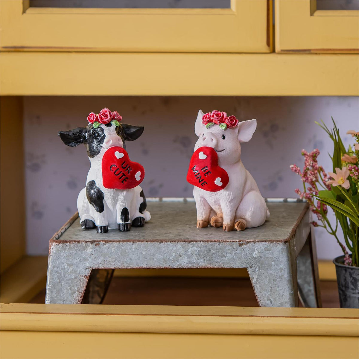 Evergreen Valentine's Day Table Decor Resin Farm Animal