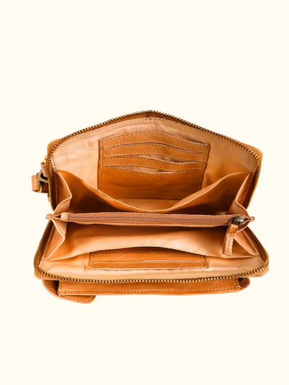 Milo Zola Washed Leather Phone Bag