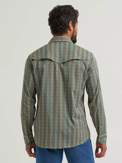 Wrangler All Terrain Gear Men's Technical Shirt Dark Forest