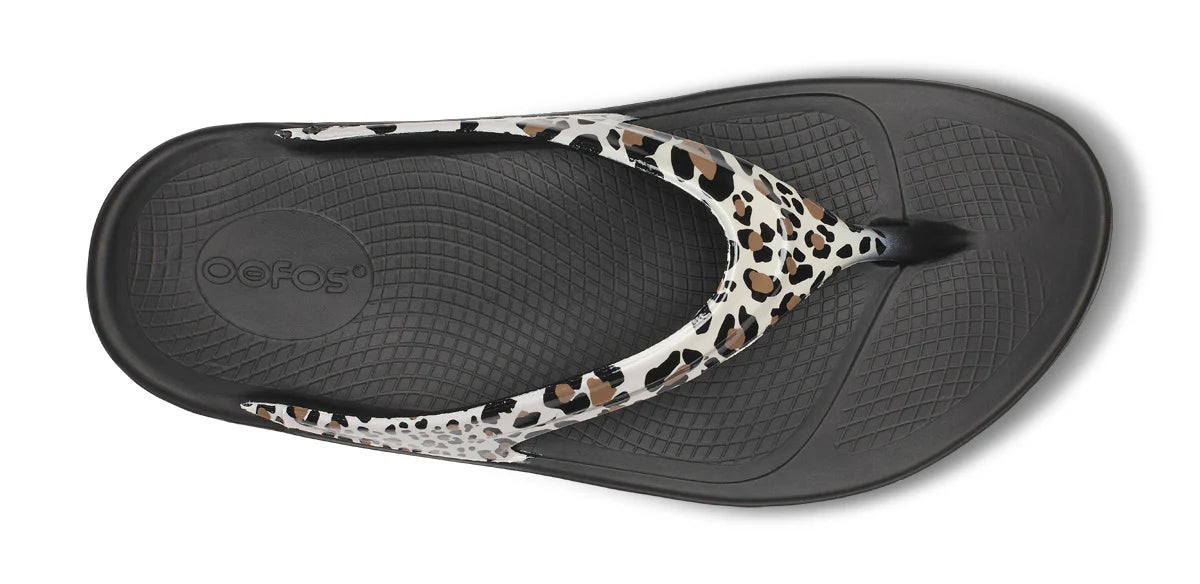 Oofos OOlala Limited Thong Leopard 26