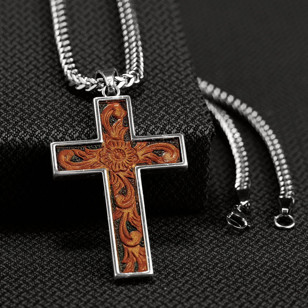 Twister Mens Leather Cross Necklace