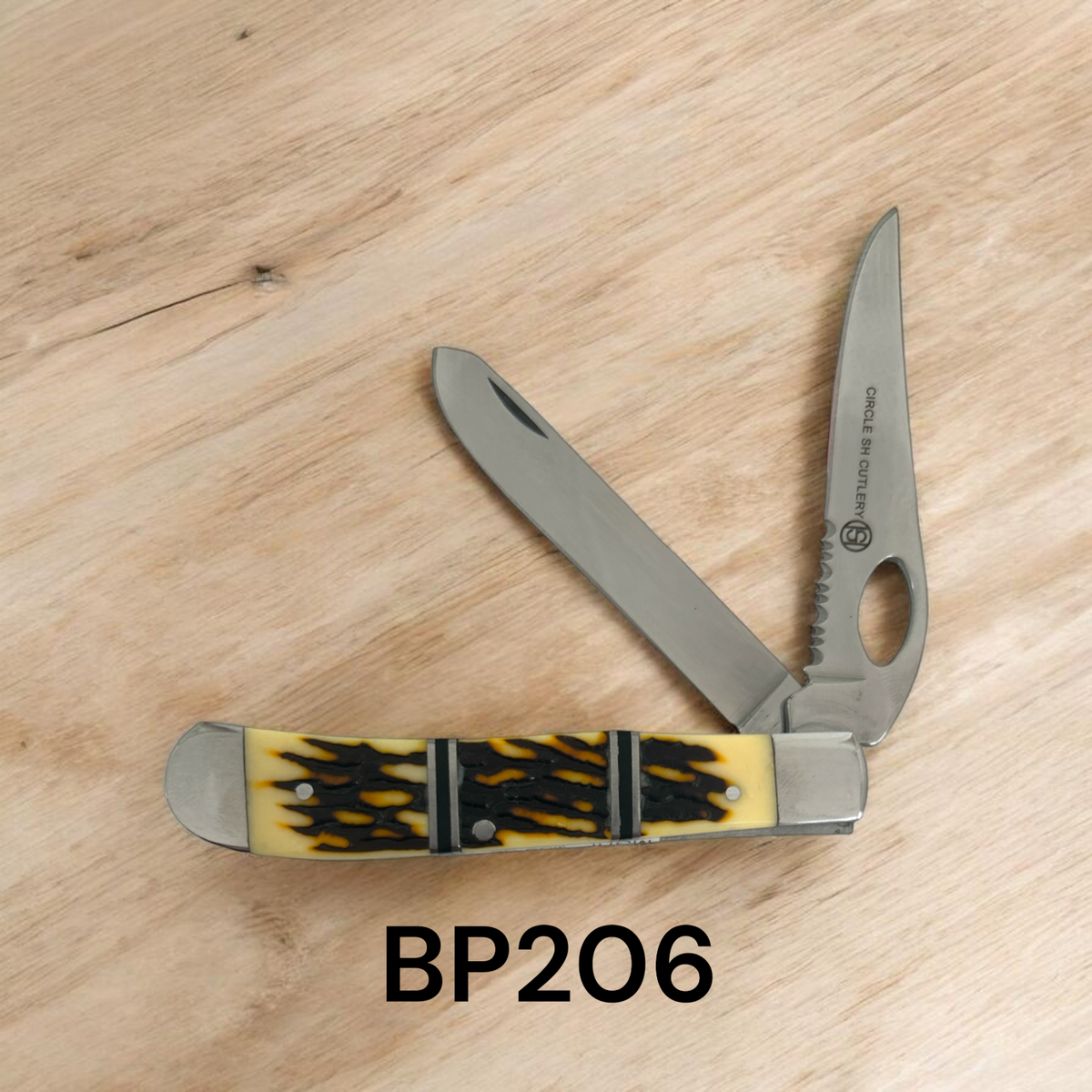 Circle SH Faux Horn Handle Serrated 2 Blade Knife