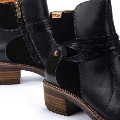 Pikolinos San Sebastian Bootie Zip Black