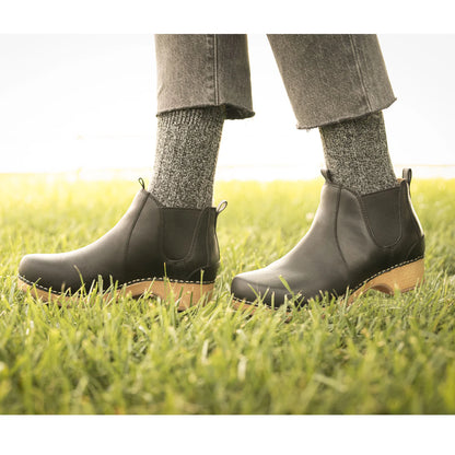 Dansko Becka Pull Up Oiled Black
