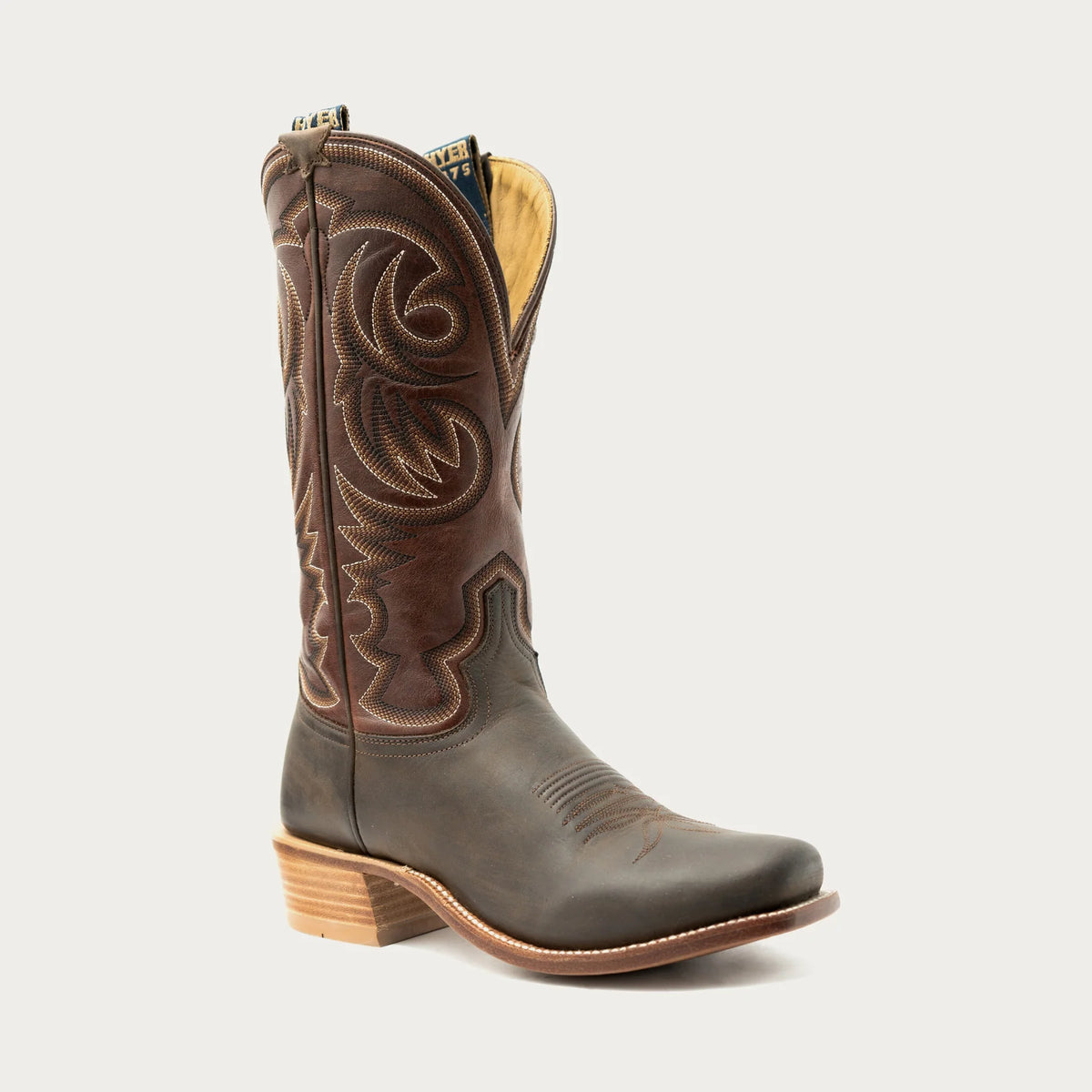 Hyer Hays Bay Apache / Rust