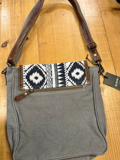 Myra Sonoma Way Shoulder Bag