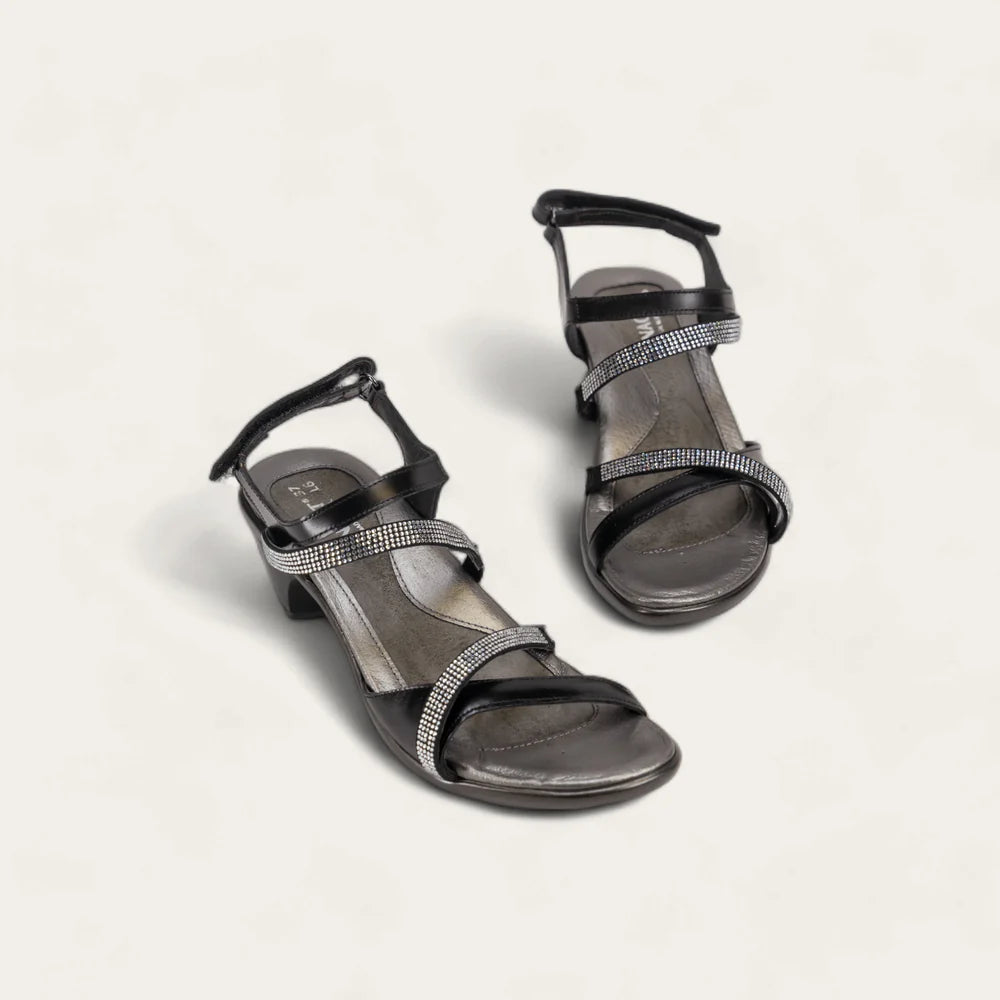 Naot Innovate Black Combo