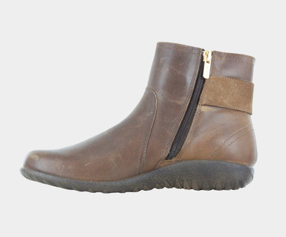 Naot Oamaru Truffle Brown Cedar Sued