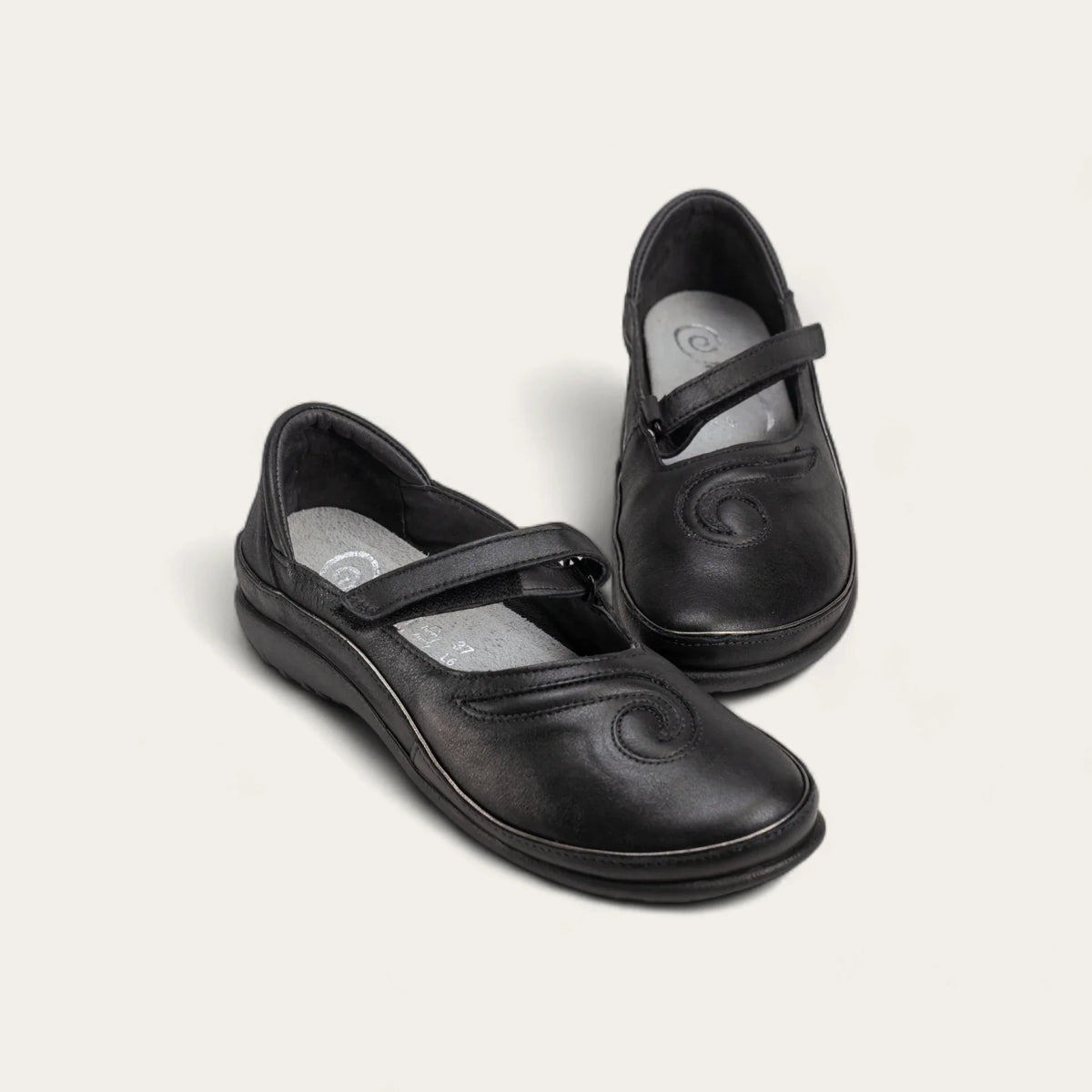 Naot Matai Shiny Black