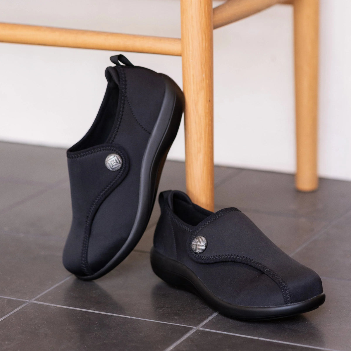 Alegria Marilynn Black