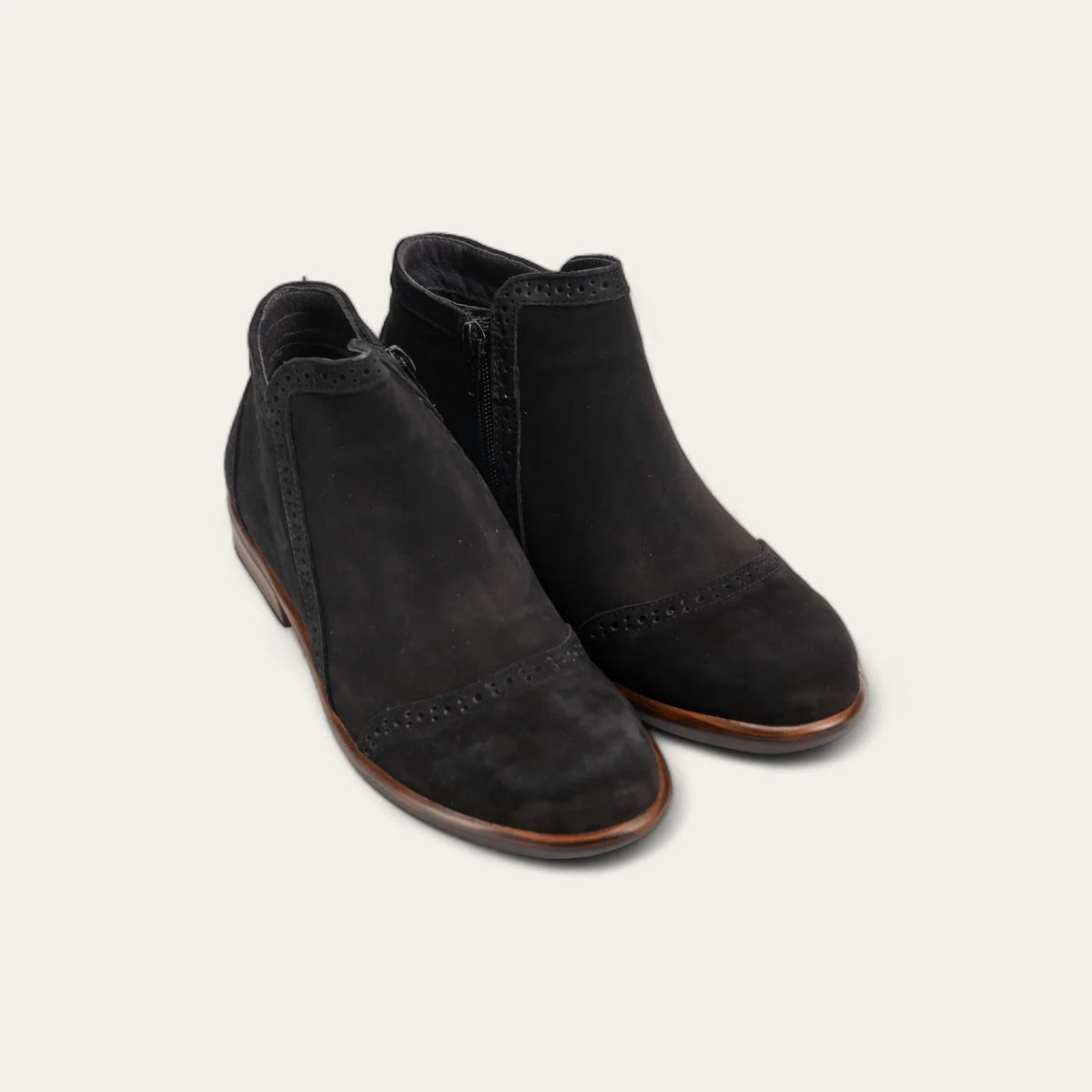 Naot Nefasi Black Velvet Nubuck