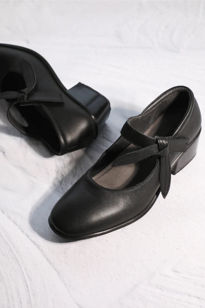 Naot Nobility Black Jet Leather