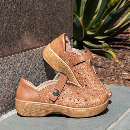 Alegria Opheliah Worn Cognac Breeze