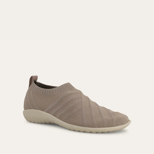 Naot Okahu Taupe