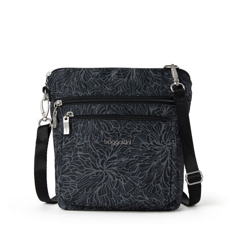 Baggallini Modern Pocket Crossbody