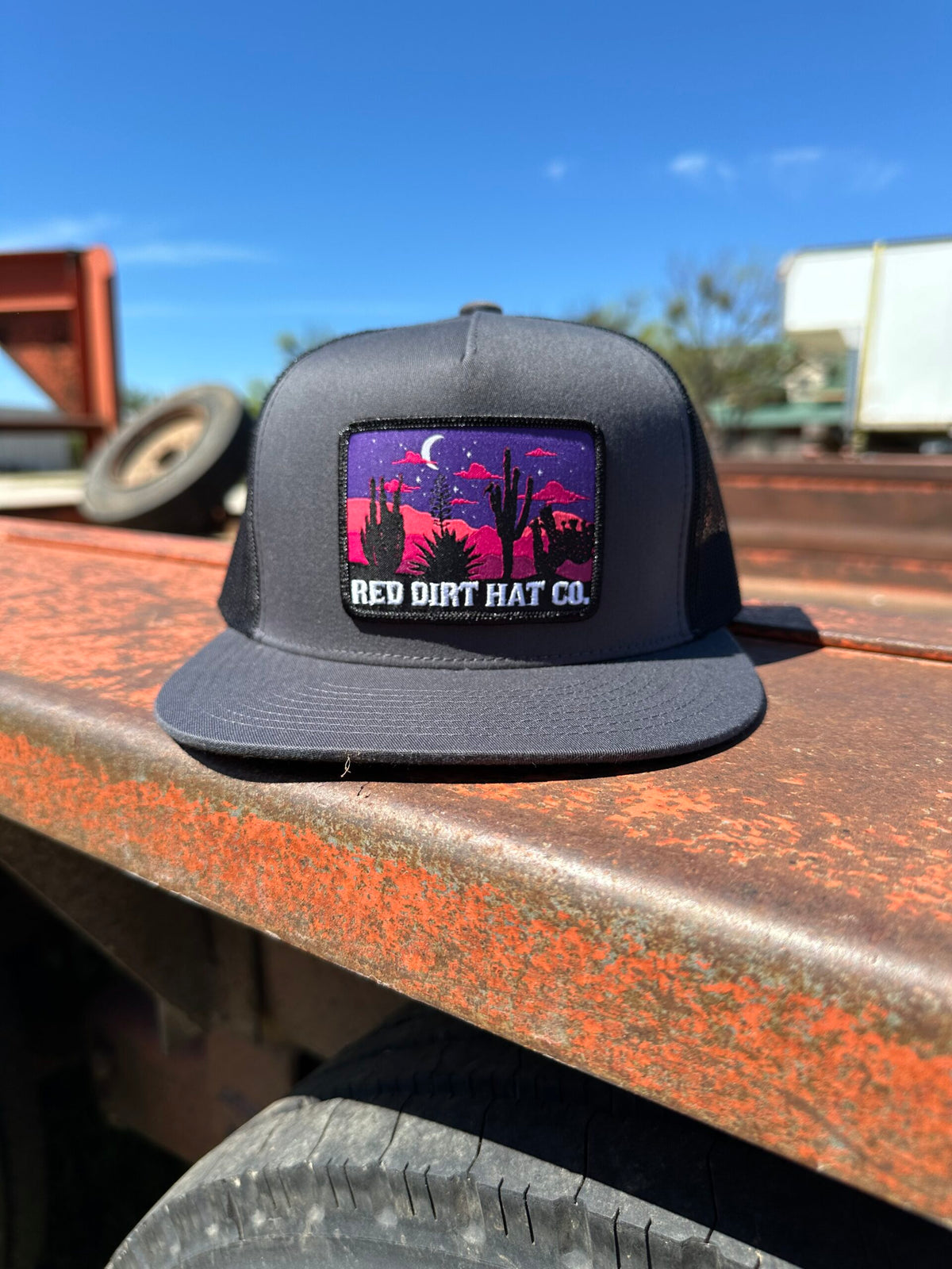 Red Dirt Nightfall Charcoal/Black