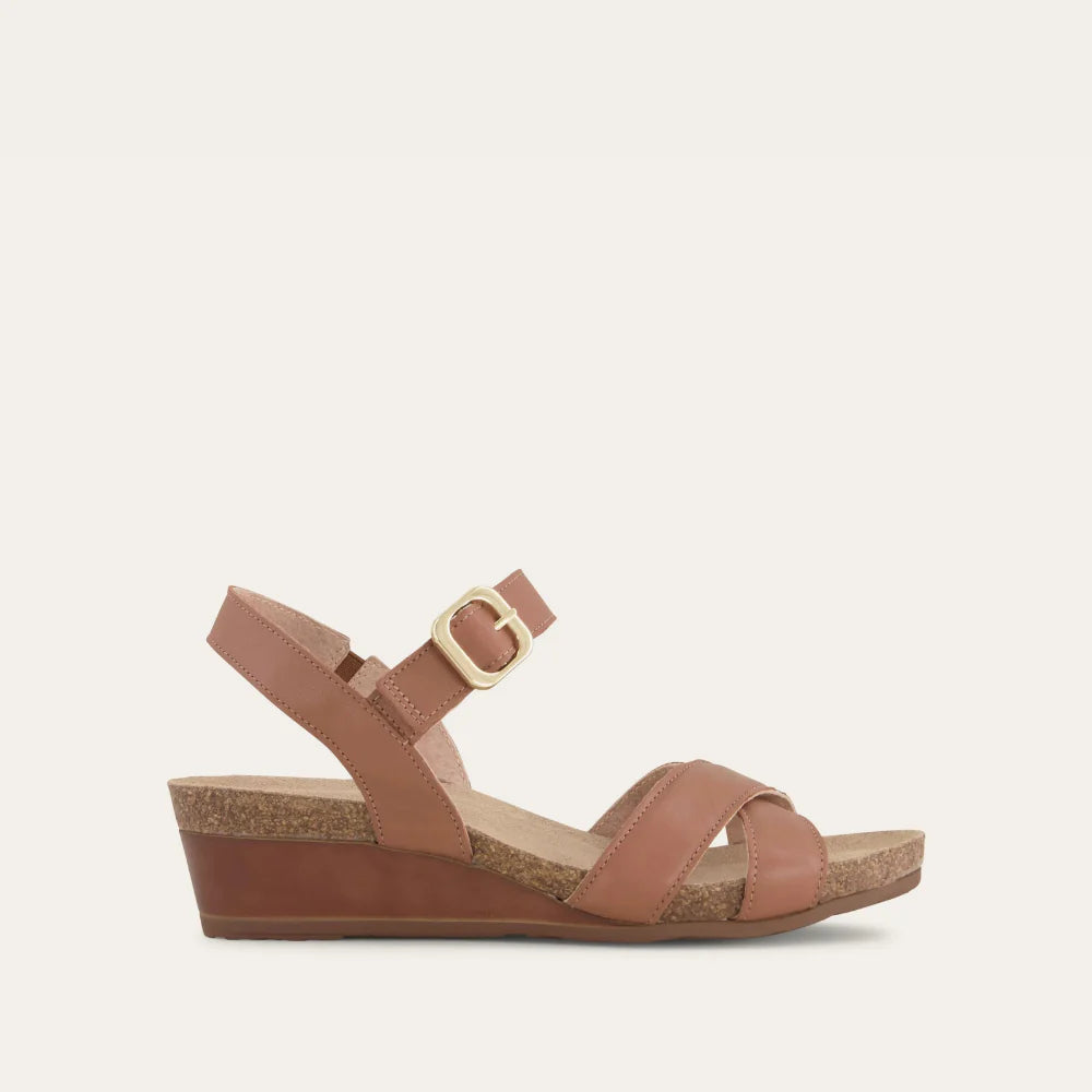 Naot Throne Caramel