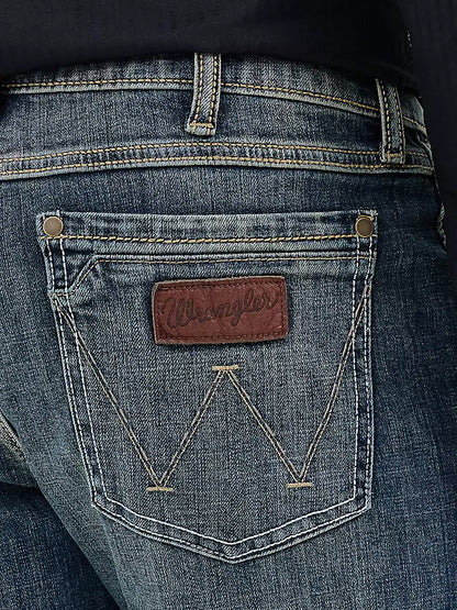 Wrangler Retro Slim Fit Boot Cut Layton