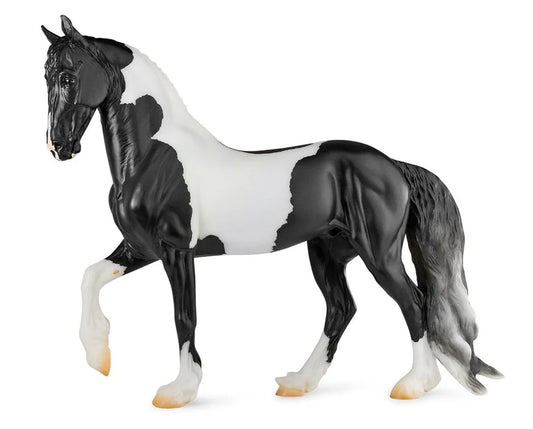 Breyer Ezra Battlefield Angel